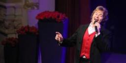 Geburtstag: Feier findet auf der B&uuml;hne statt 