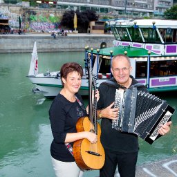 Wienerlieder-Schifffahrt auf der Donau