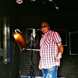 Gert im Wetcat Studio.jpg