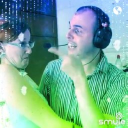 Smule_Lady_Daniela klaut dem Mond sein Licht.jpg