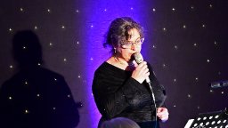 Morgen Kinder wird&acute;s was geben - Annina Joly